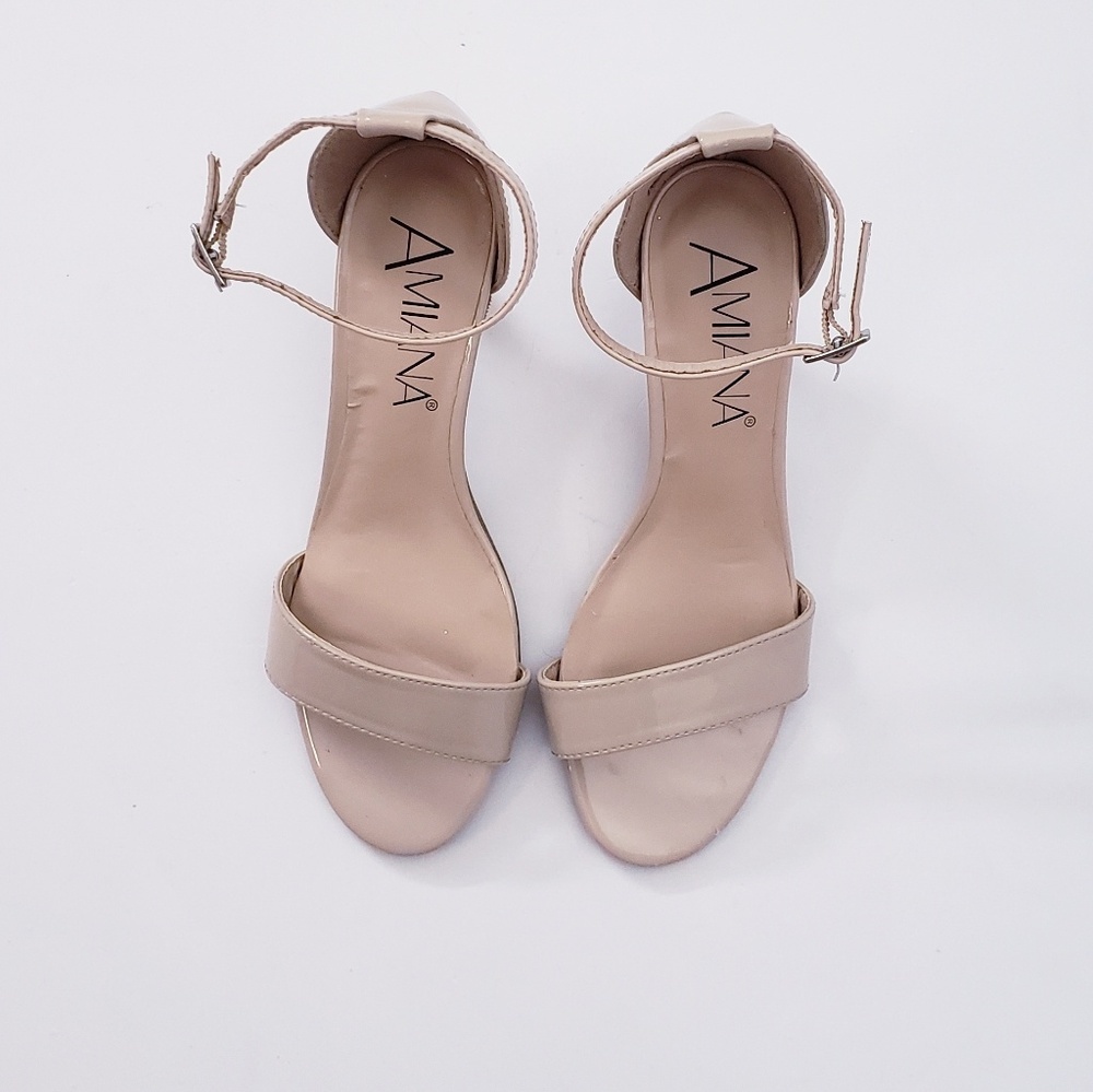 Beige girls sandal